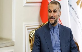 وزير الخارجية الايراني يغادر اسلام اباد عائدا الى طهران