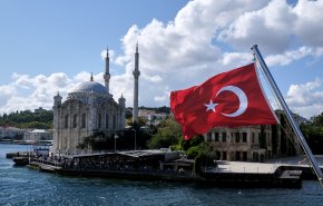 تركيا تجمد أرصدة 770 شخصا ومؤسسة مقرها أمريكا