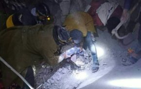 غارات هستيرية سعودية على اليمن تدفن اطفالاً تحت المباني