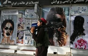 طالبان: زنان افغان بدون همراهی مردان نمی‌توانند سفر کنند