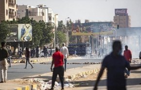 السودان.. مقتل مدني جراء أعمال نهب مقر بعثة 