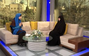 شقيقة وزوجة شهيد إيراني: نحن في طاعة أوامر قائد الثورة