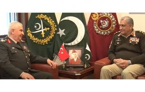 رایزنی فرماندهان نظامی ترکیه و پاکستان درباره امنیت منطقه‌ای