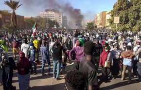 شاهد.. ازدياد عدد قتلی المتظاهرين في تظاهرات السودان 