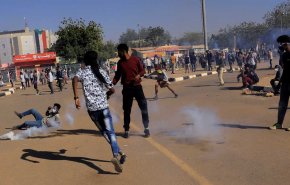 أنباء عن سقوط قتلى وعشرات المصابين في تجدد احتجاجات السودان
