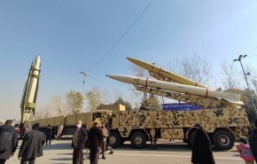 نمایش موشک‌های بالستیک در مصلای تهران + عکس
