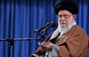 قائد الثورة : طبيعة الاستكبار العالمي تعارض النظام الإسلامي في إيران