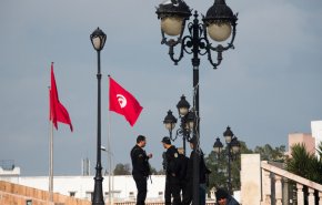 سلطات تونس تفرض حظرا ليليا للتجوال بهدف التصدي لكورونا