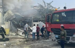 اندلاع حريق داخل مخزن للادوية في الحارثية ببغداد 