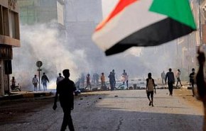 شلیک گاز اشک آور به سوی هزاران تظاهرکننده سودانی