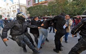 21 منظمة تونسية تستنكر قمع التظاهرات وتتهم قوات الأمن