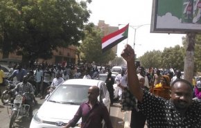 الاتحاد الأوروبي يدين العنف ضد المحتجين في السودان
