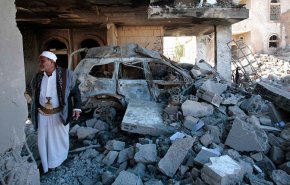 تحالف العدوان يلجأ الی قصف المدنيين اليمنيين 