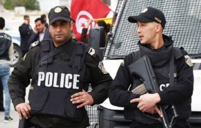تونس.. محاكمة متهمين بمقتل رجل أمن والاعتداء على عسكري في بنزرت