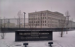 واشنطن تأمر برحيل عائلات الدبلوماسيين الأميركيين في كييف