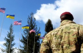 آمریکا برخی دیپلمات‌هایش از اوکراین را خارج می‌کند