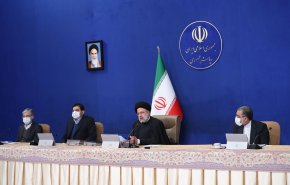 الرئيس الايراني: على المسؤولين اغتنام موقعهم لخدمة الشعب