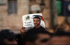 الأسير الفلسطيني أبو حميد لا زال فاقدا للقدرة على استخدام أطرافه