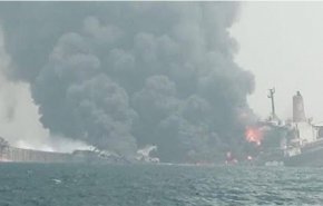 فیلم لحظه انفجار مهیب در کشتی حامل نفت در سواحل نیجریه