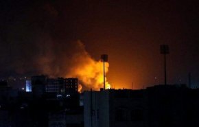 غارات جوية عنيفة على مطار صنعاء