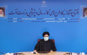 الرئيس الإيراني يدشن مشاريع بتروكيماوية وغازية في 5 محافظات