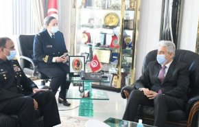 وزير الدفاع التونسي يلتقي رئيس أركان البحرية الباكستانية