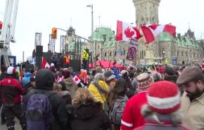 بالفيديو ..هل سيلجم رئيس ورزاء كندا عنان الاحتجاجات الشعبية؟