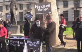 لندن.. تظاهرة احتجاجية أمام مكتب جونسون تنديدا باستمرار الحرب على اليمن