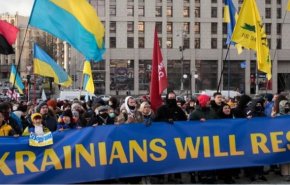 تظاهرات اوکراینی‌ها برای اعلام اتحاد در برابر تهدیدات نظامی
