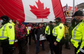 پلیس کانادا 70 معترض را در اوتاوا دستگیر کرد