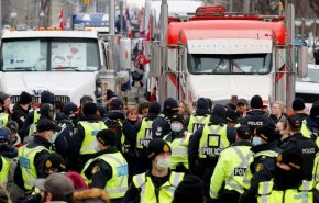 بعد 24 يوما من الاحتجاجات..الشرطة الكندية تستعيد السيطرة على أوتاوا