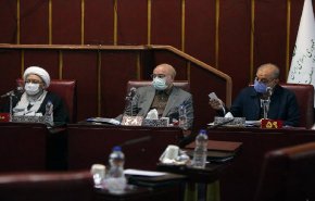 الزام پاسخگویی رئیس‌جمهوری و وزرا به تذکرات مجلس در مجمع تشخیص