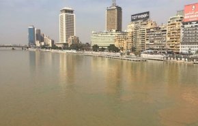 ذعر في مصر.. تغير مفاجئ في لون مياه النيل وظهور عكارة