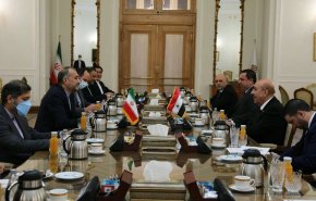 وزير الخارجية الايراني يجري محادثات مع رئيس مكتب الامن القومي السوري