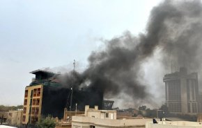 اندلاع حريق وسط العاصمة بغداد (فيديو)