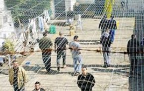 الاحتلال يحكم بالاعتقال الاداري للشيخ دويكات والقيادي عمارنة