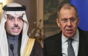 وزيرا الخارجية الروسي والسعودي يبحثان الأزمة الأوكرانية