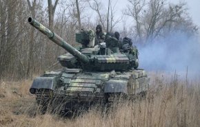 أوكرانيا تطلب من واشنطن طائرات وأنظمة دفاع جوي