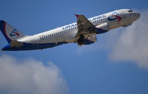 مصر تسمح لطائرة سياح روسية عالقة في شرم الشيخ بالإقلاع إلى موسكو