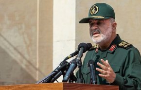 سرلشکر سلامی: با سلاح دیگران نمی‌توان از یک ملت بزرگ دفاع کرد/ ریشه‌های قدرت ایران "داخلی و ملی" است