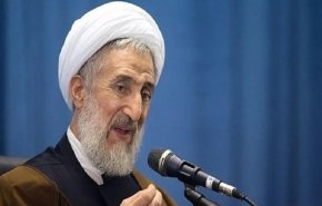 خطيب طهران: إطلاق حرس الثورة للقمر الإصطناعي فقأ عيون الأعداء