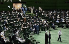 البرلمان الإيراني يطالب بضمانات حقيقية وقانونية للاتفاق النووي