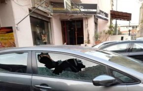 إلقاء قنبلتين يدويتين في منطقة عين الرمانة في بيروت فجرا