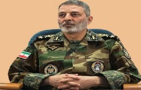 قائد الجيش الايراني: حققنا نجاحات باهرة في جميع المجالات خلال العام الفائت