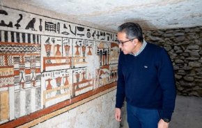 عمرها أكثر من 4500 عام.. مصر تكشف عن 5 مقابر فرعونية