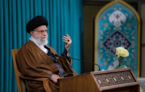 قائد الثورة: العام المنصرم شهد اعتراف الأمريكيين بهزيمتهم تجاه إيران