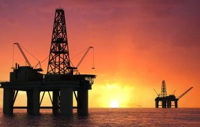 افزایش ناگهانی بهای جهانی نفت در پی تلاش اتحادیه اروپا برای تحریم روسیه و حمله به تأسیسات عربستان