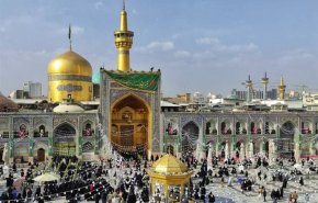 شاهد.. احتفال ملايين الايرانيين بالنوروز في مشهد المقدسة