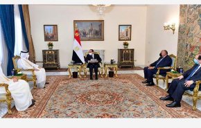 السيسي يناقش ووزير خارجية قطر مسار العلاقات بين القاهرة والدوحة