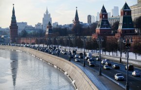 موسكو تؤكد انها لن تطلب من اوروبا رفع العقوبات